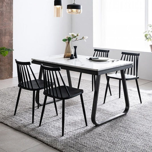 Scandinavische Eettafel met Luxe Marmerblad en Elegant Metalen Frame